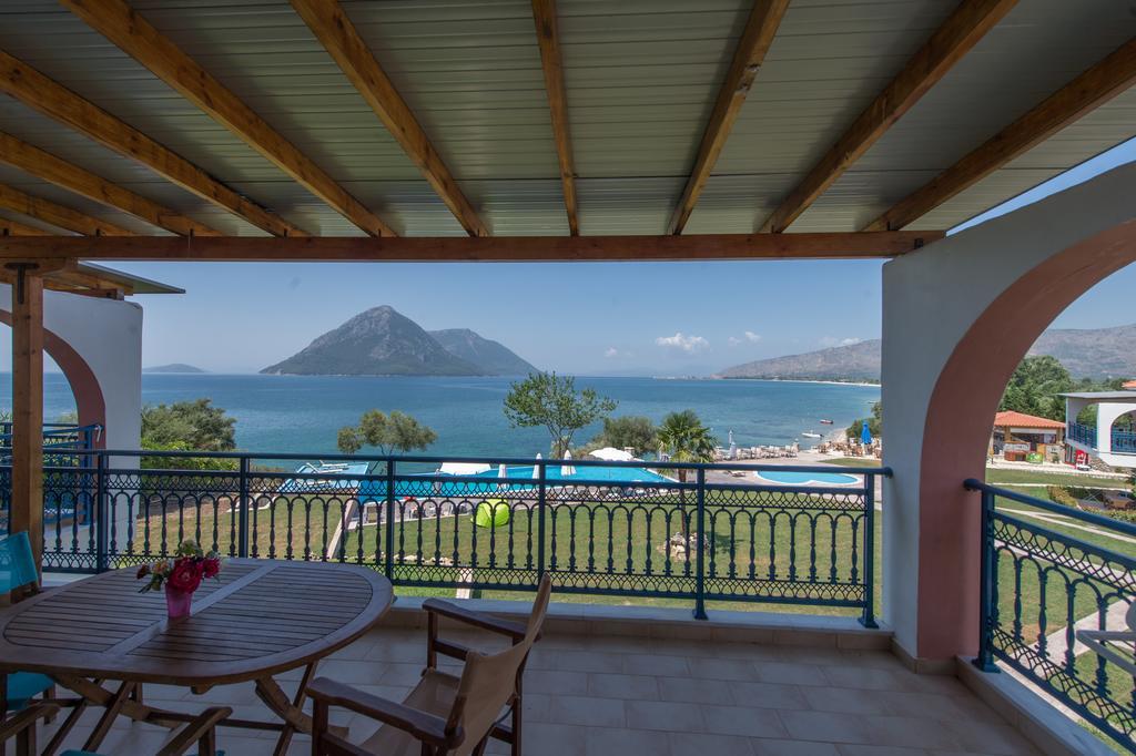 Hotel Thesmos Village