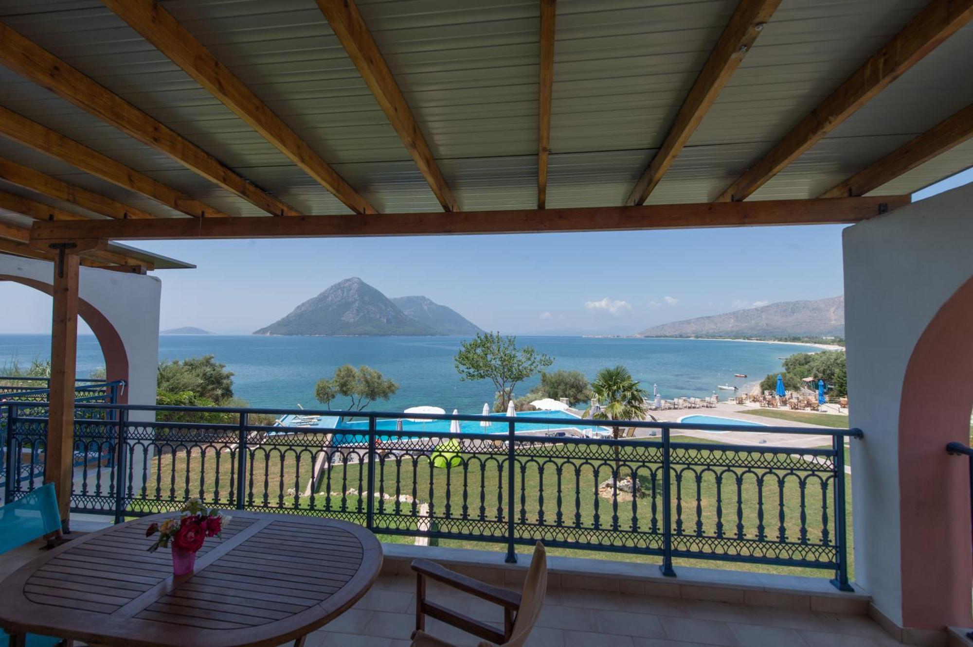 Thesmos Village 4*