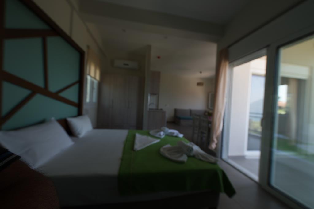Thesmos Village 4*