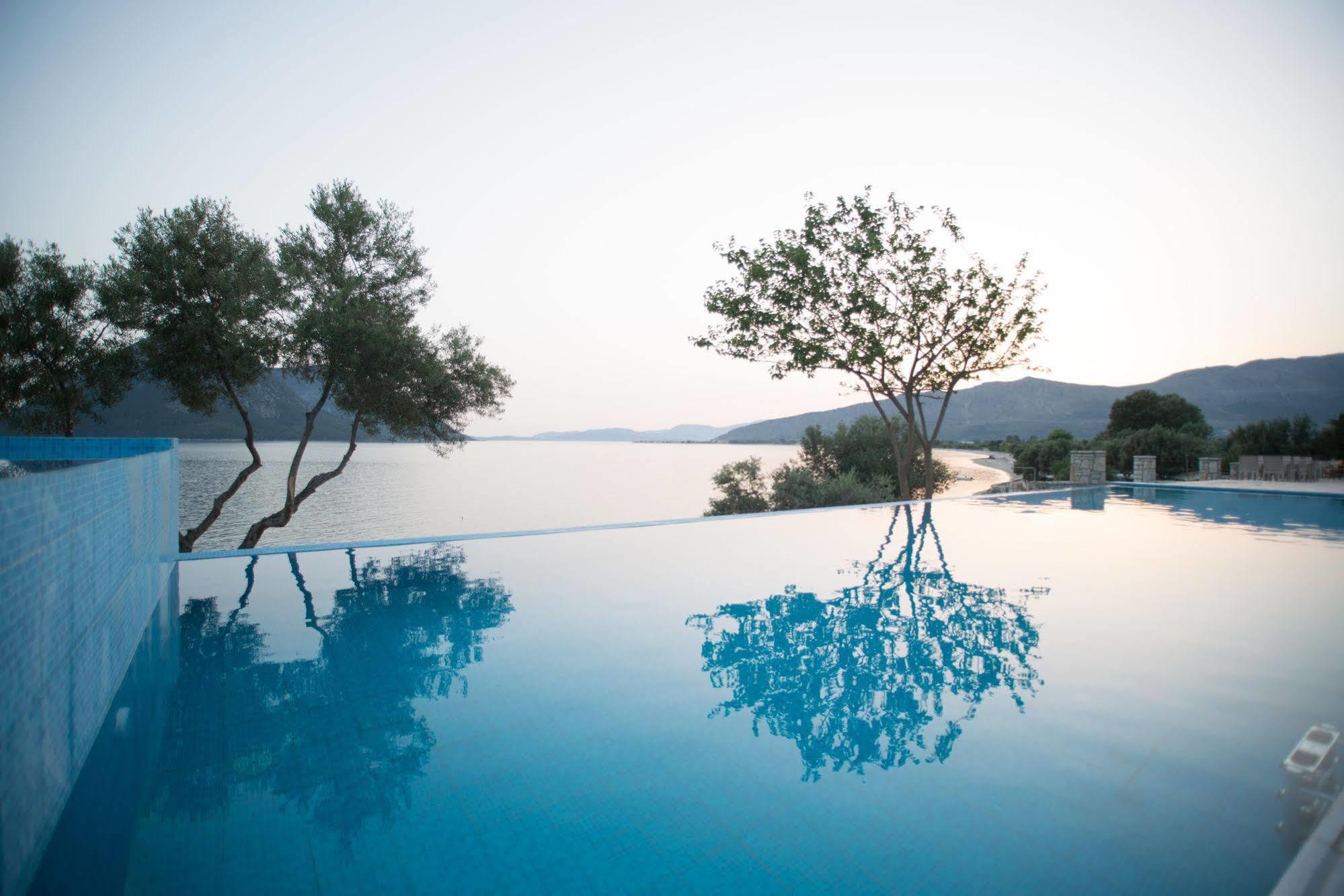 Thesmos Village Hotel 4*
