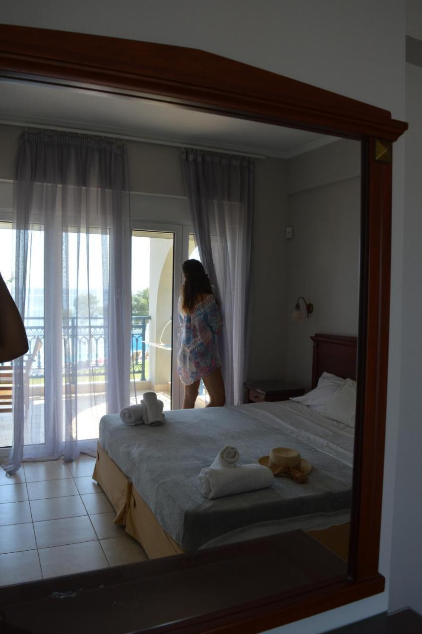 Hotel Thesmos Village 4*